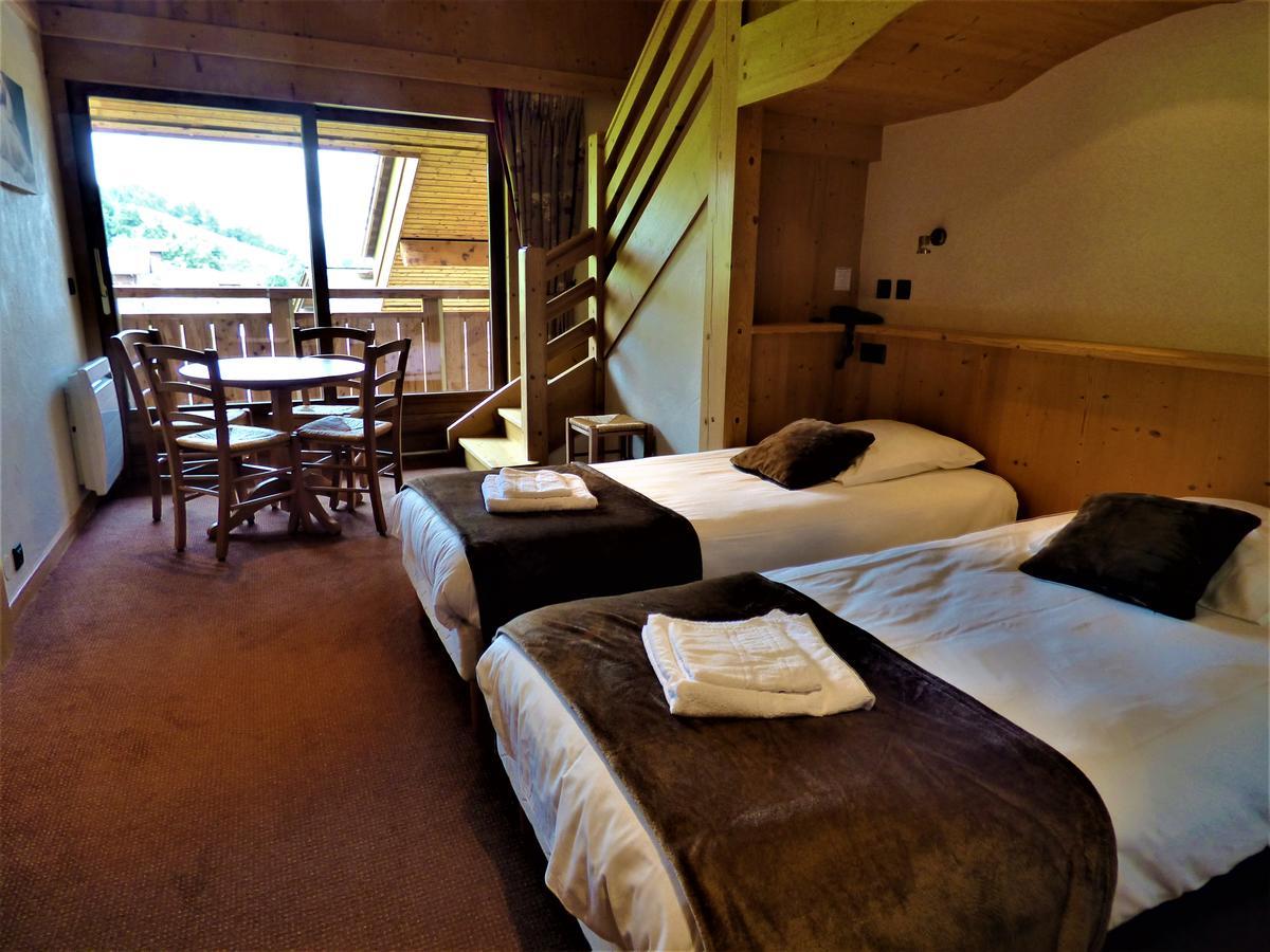 Hotel Les Flocons Le Grand-Bornand Exterior photo